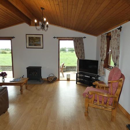 Chestnut Lodge Pilling 外观 照片