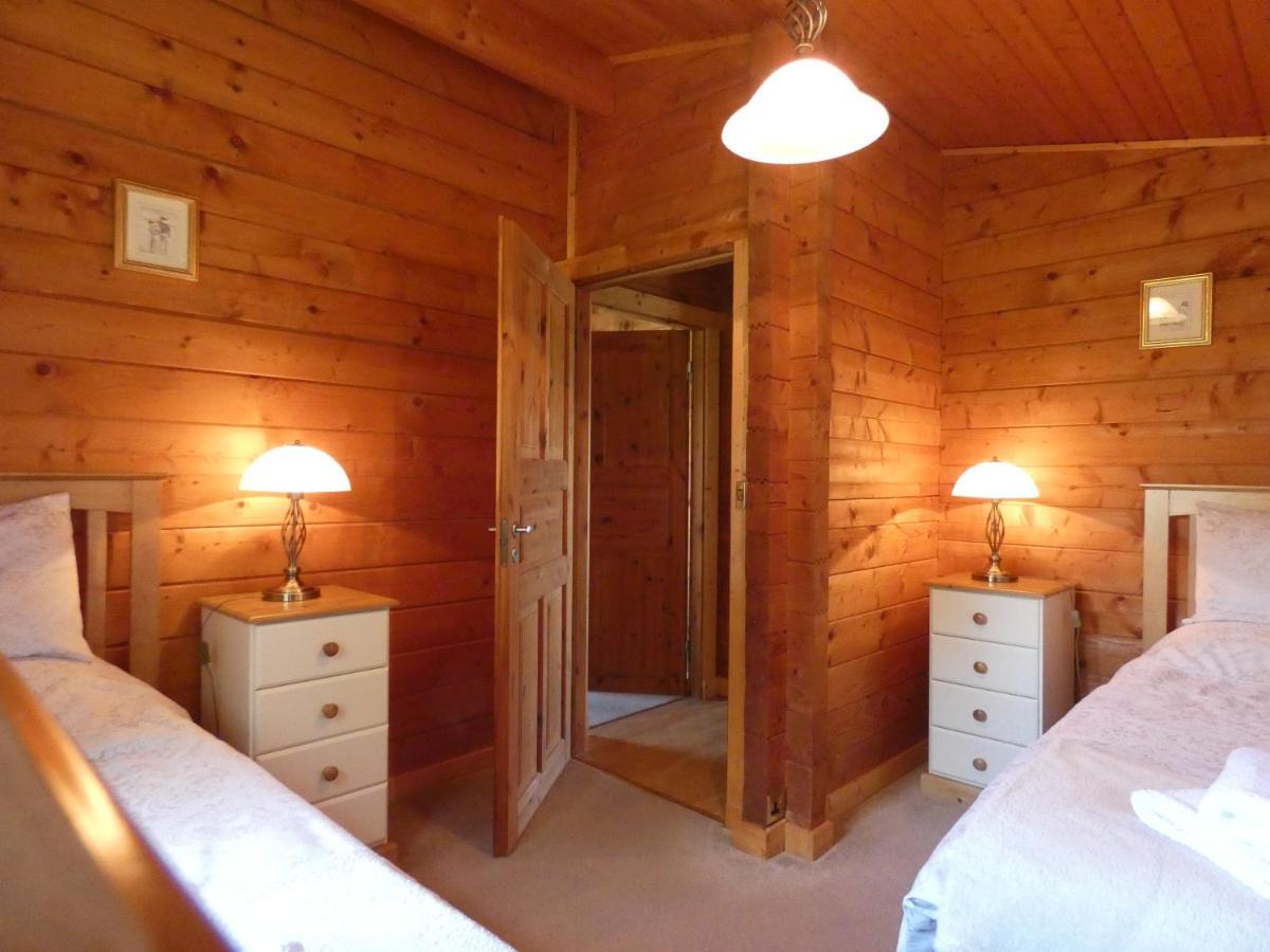 Chestnut Lodge Pilling 外观 照片