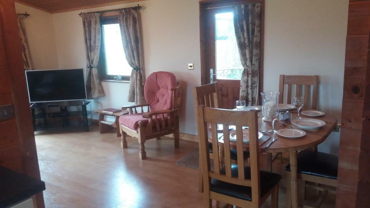Chestnut Lodge Pilling 外观 照片